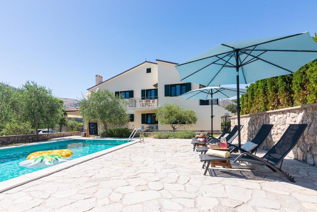 Apartments Garden Baska  Exterior photo